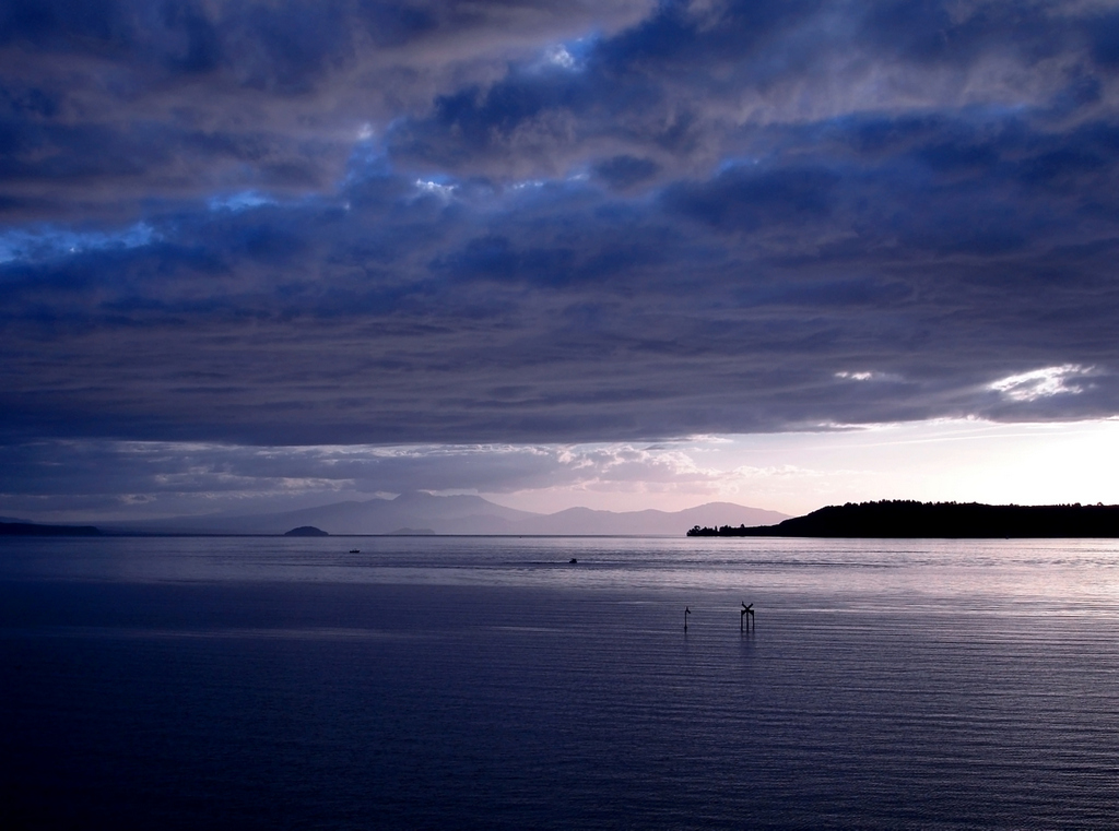 Lake Taupo, New Zealand Lake Taupo, New Zealand