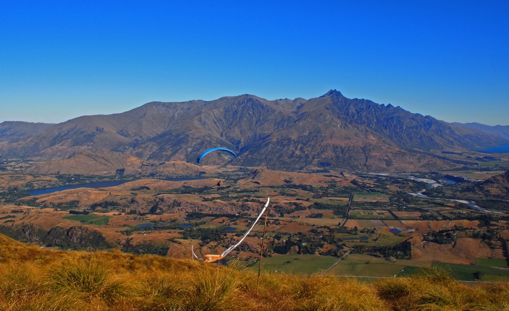 Flying Away from Rocky Gully