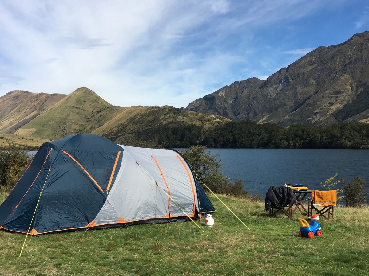 Lakefront Camping at Moke Lake